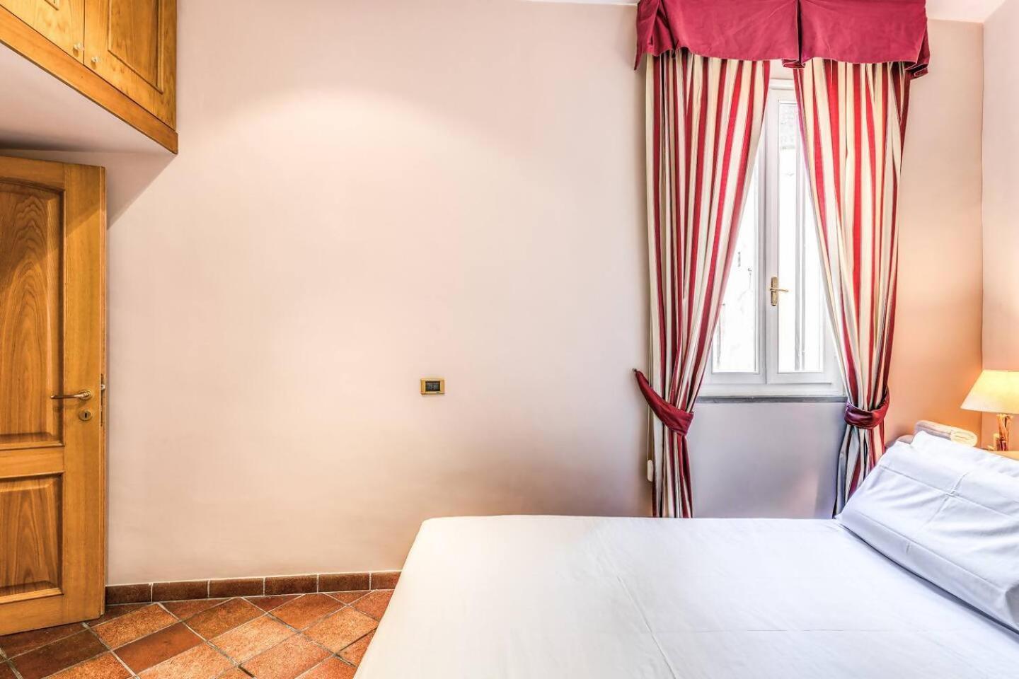 ローマCozy Flat In Trevi Fountainアパートメント エクステリア 写真